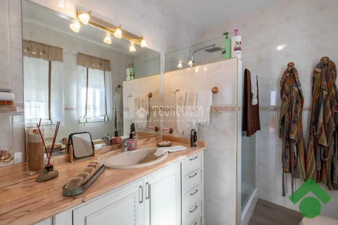 Baño de Casa o chalet en venta en Ogíjares con Aire acondicionado y Calefacción