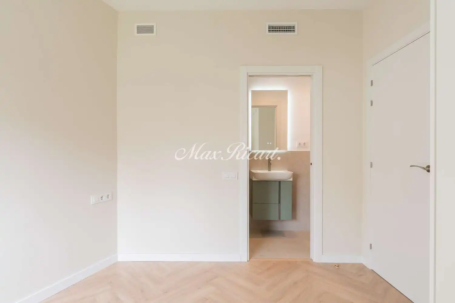 Piso en venta en Barcelona con Aire acondicionado y Calefacción