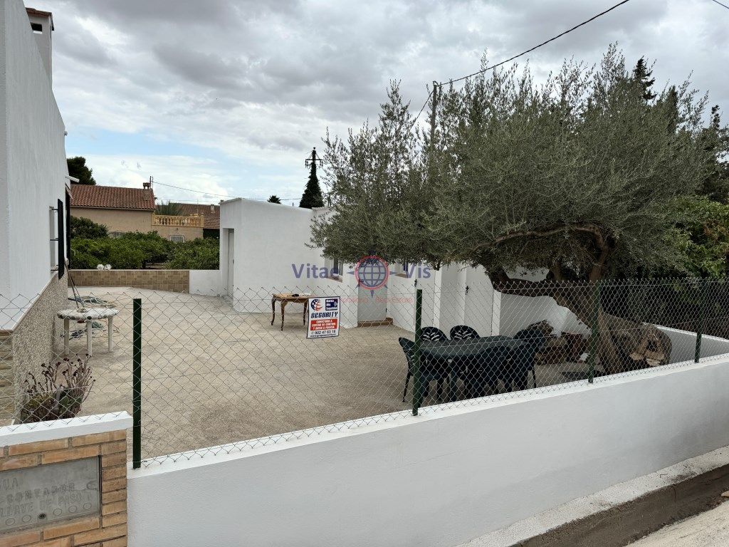Vista exterior de Casa o xalet en venda en Lorca amb Aire condicionat, Jardí privat i Terrassa