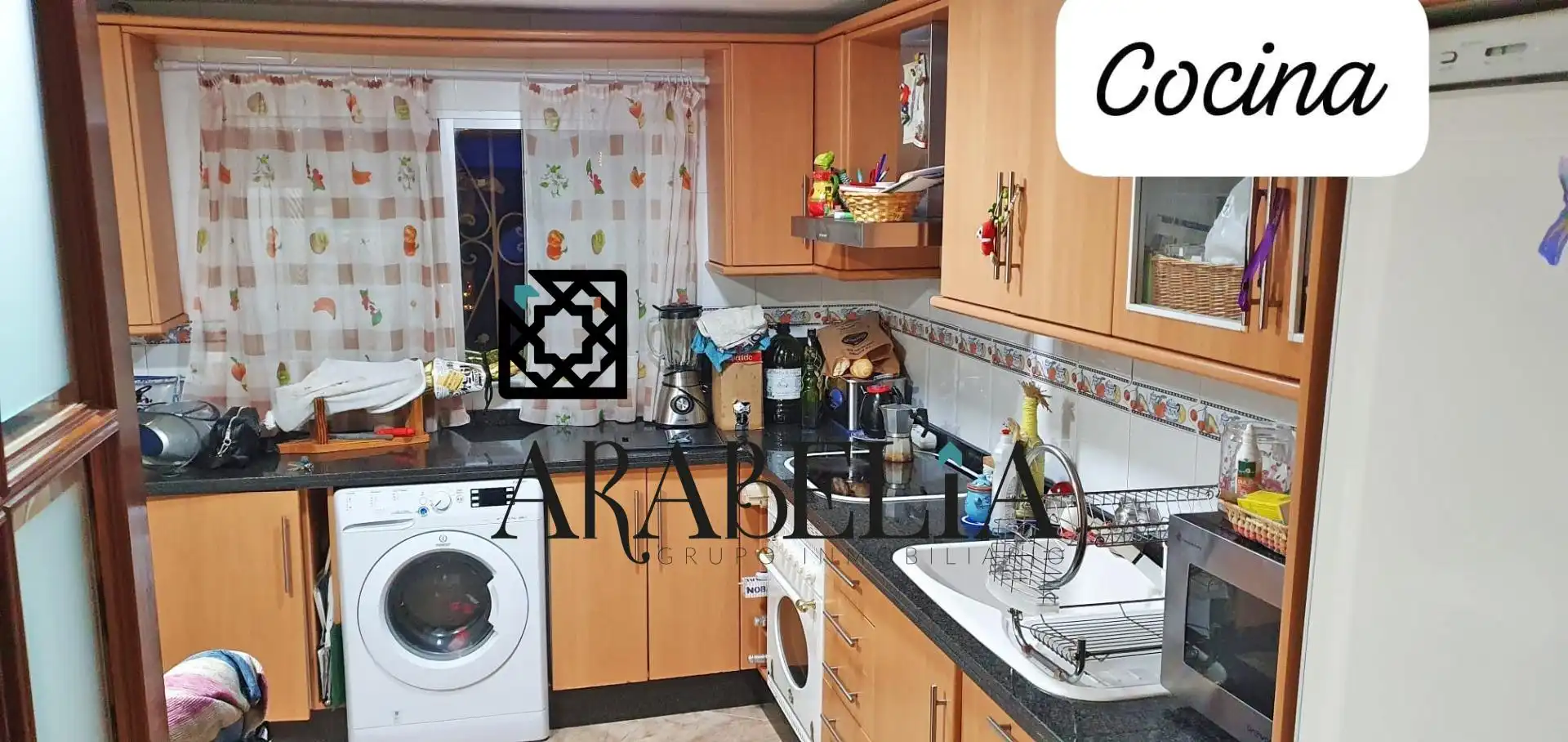Cuina de Casa o xalet en venda en Córdoba amb Aire condicionat