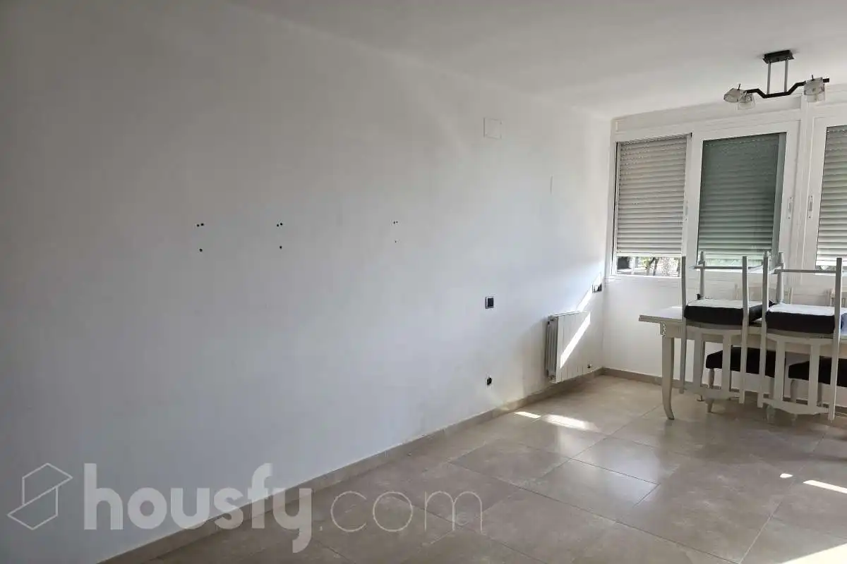 Flat for rent in Carrer Dolçamara, Sant Ildefons