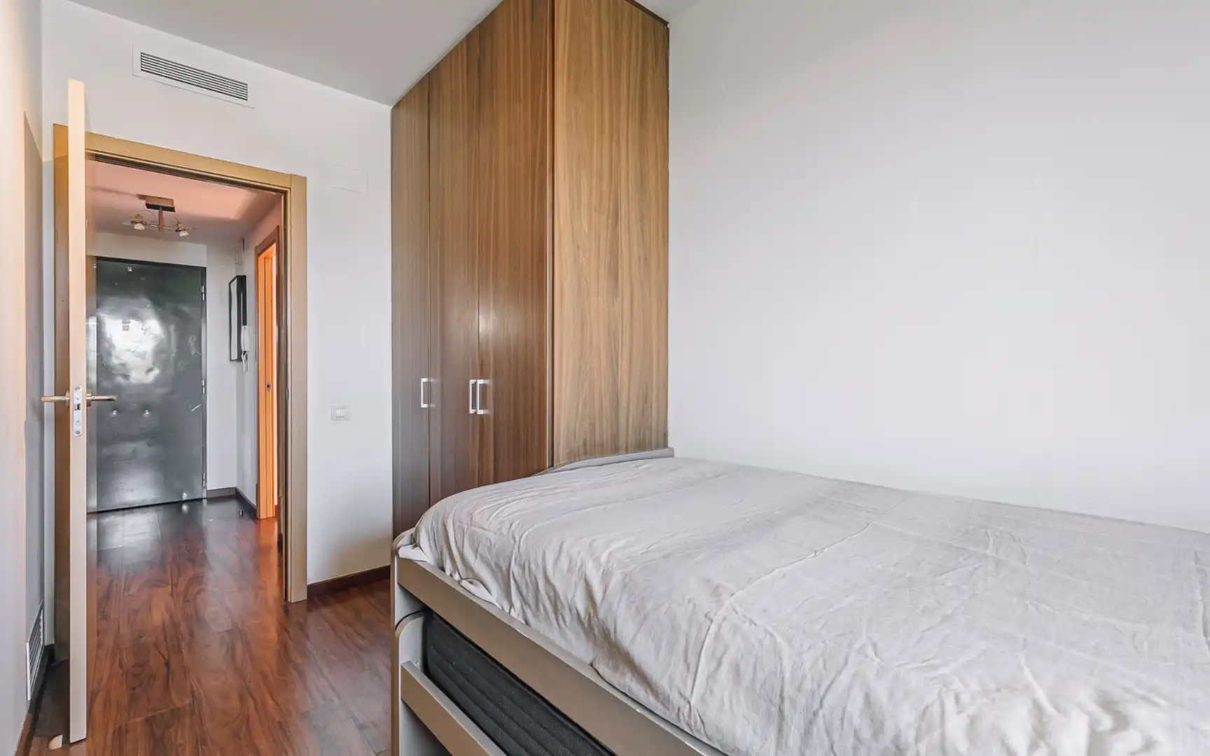 Flat for sale in Ignacio Iglesias, El Papiol