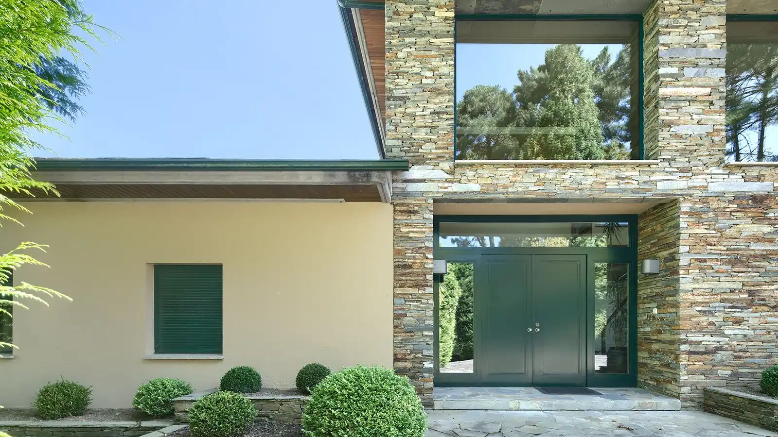 Vista exterior de Casa o chalet en venta en Oleiros con Calefacción, Jardín privado y Parquet
