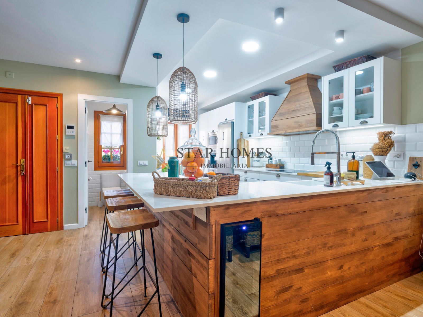 Kitchen of Single-family semi-detached for sale in Badalona  with Air Conditioner, Heating and Parquet flooring