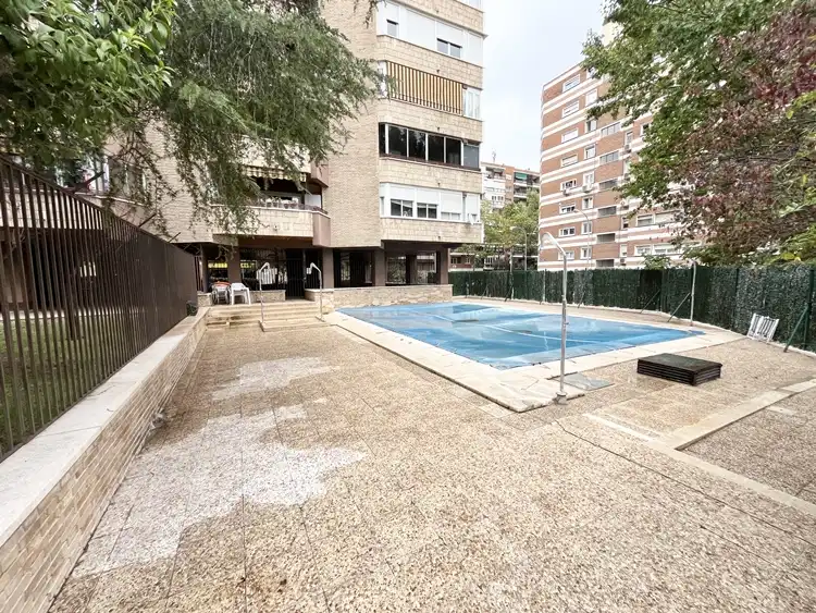 Piso con piscina en alquiler en Calle del General Ampudia, imagen 6