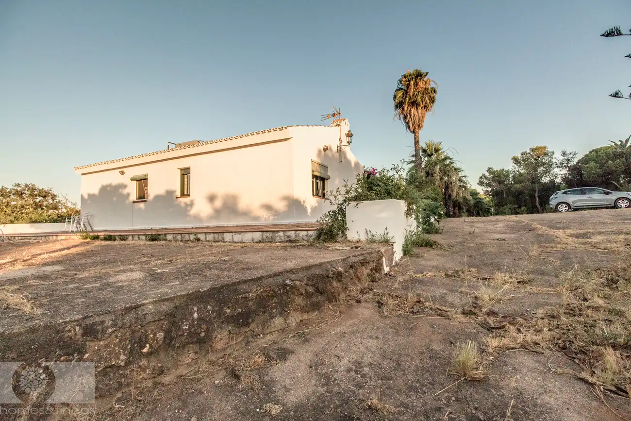 Außenansicht von Country house zum Verkauf in Ayamonte mit Schwimmbad und Möbliert