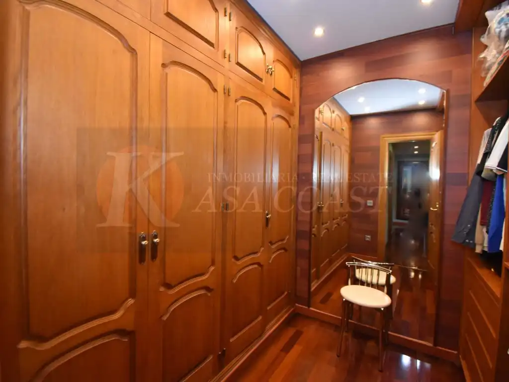 Dormitori de Casa o xalet en venda en Mijas amb Aire condicionat, Jardí privat i Terrassa