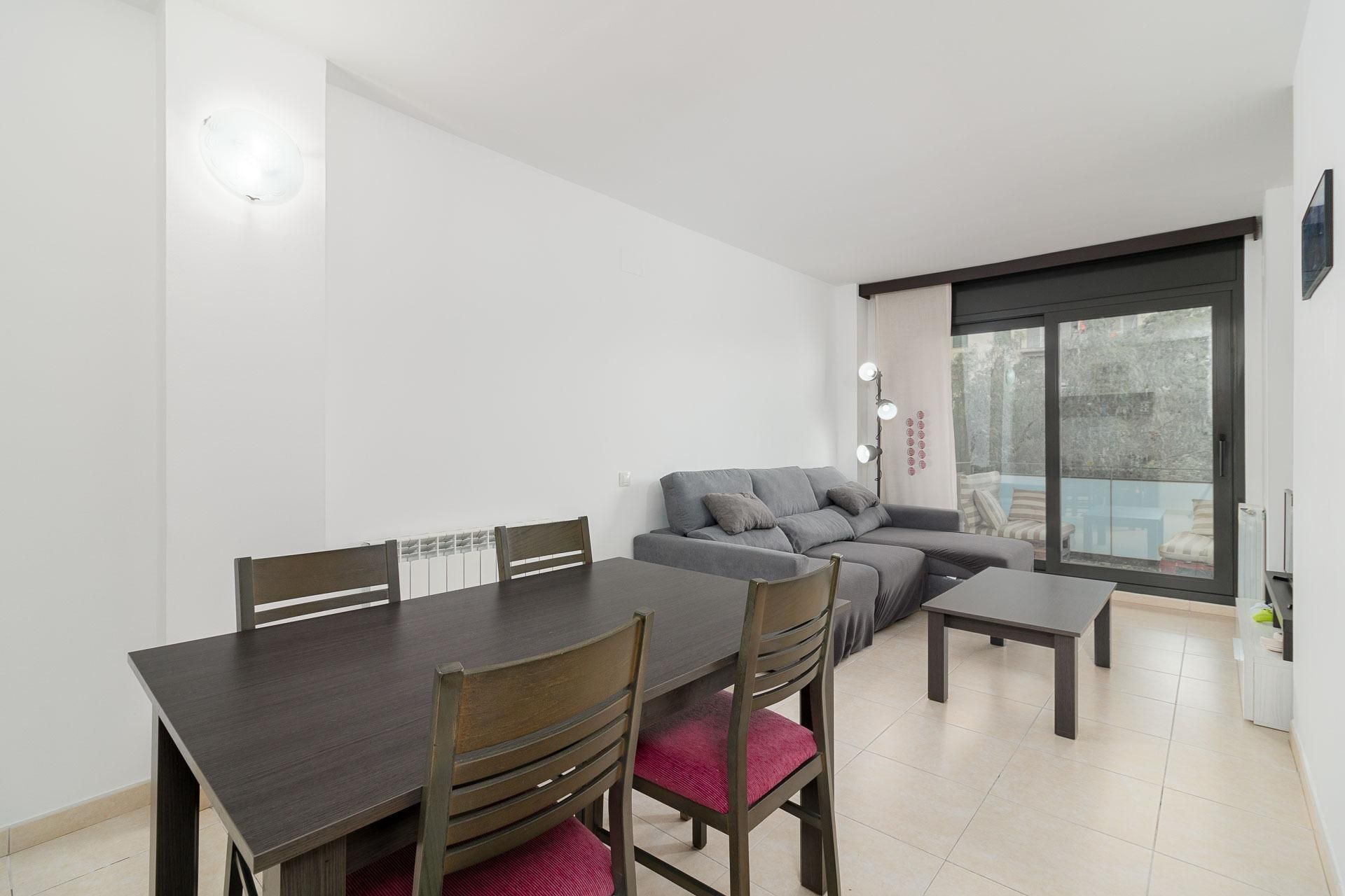 Living room of Flat for sale in Figueres  with Air Conditioner, Heating and Terrace