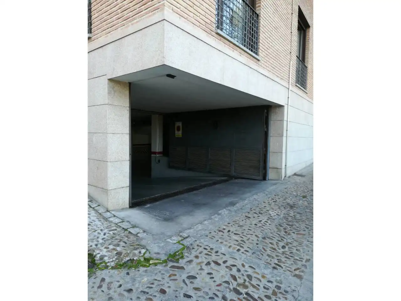 Parkplatz von Wohnung zur Miete in Toledo mit Klimaanlage, Heizung und Abstellraum