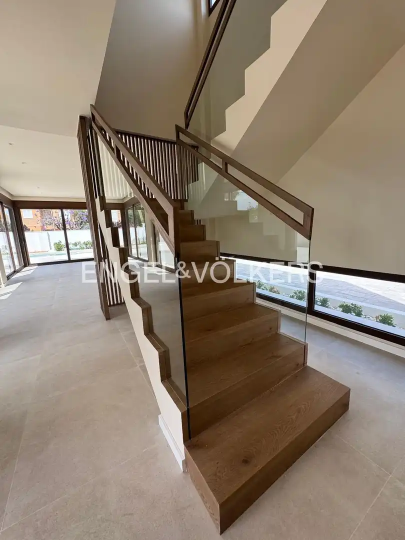Houses for sale in L'Eliana  with Air Conditioner, Heating and Private garden