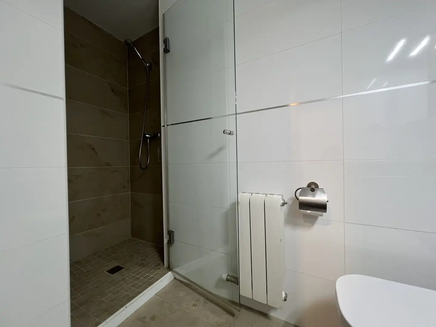 Badezimmer von Wohnung zum Verkauf in Tarragona mit Klimaanlage, Heizung und Möbliert