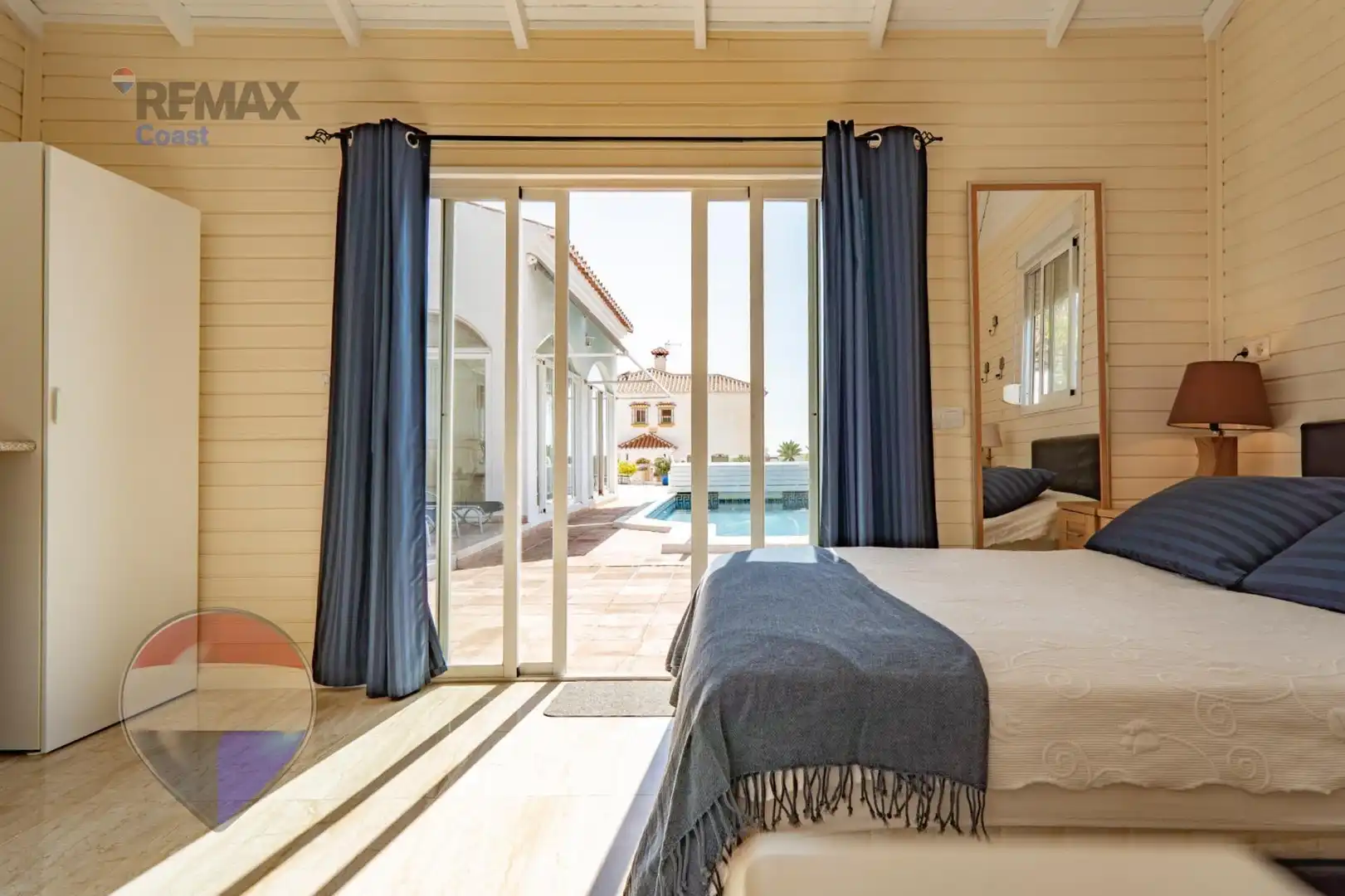 Dormitori de Casa o xalet en venda en Benajarafe