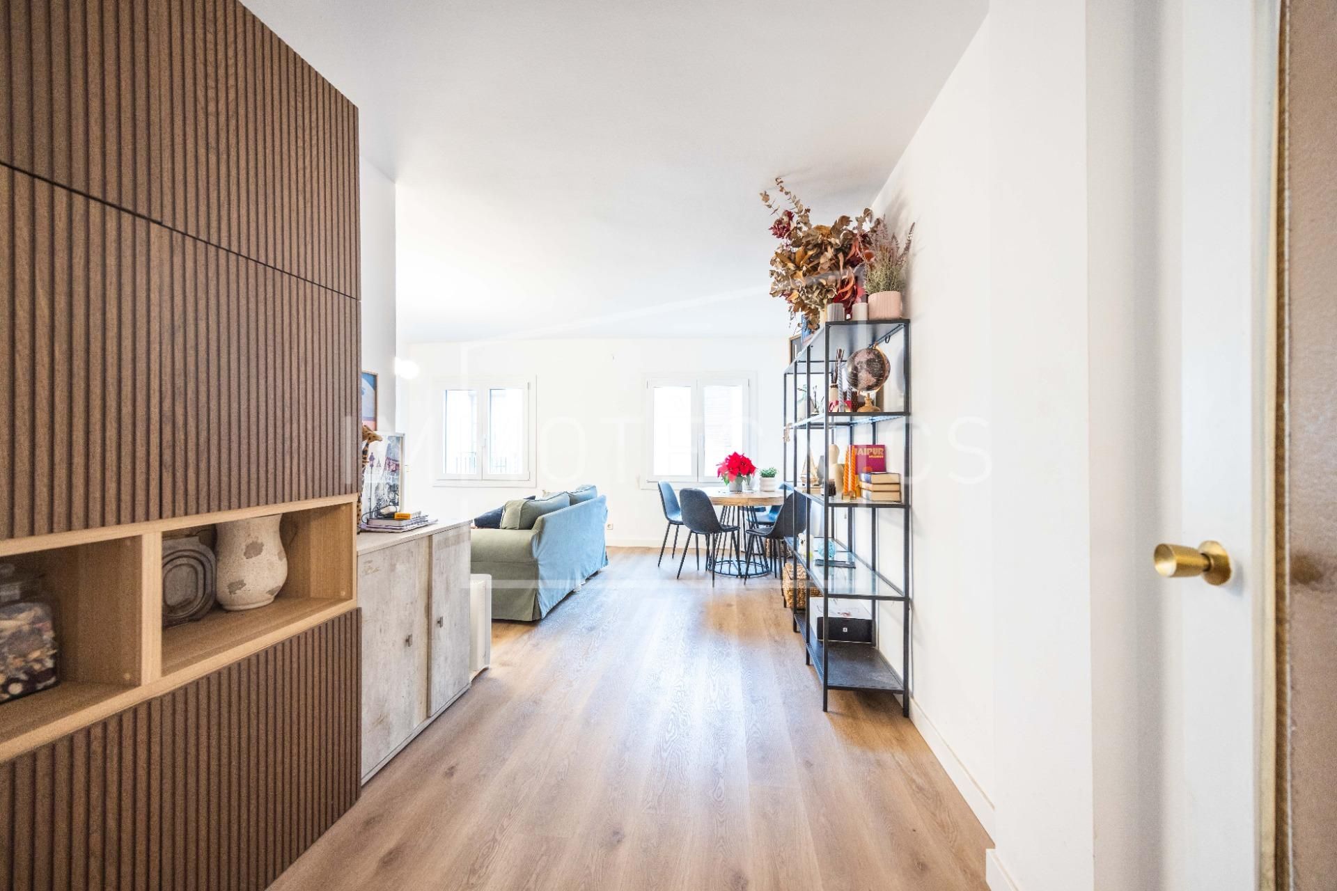 Living room of Flat for sale in Canet de Mar  with Heating, Parquet flooring and Terrace