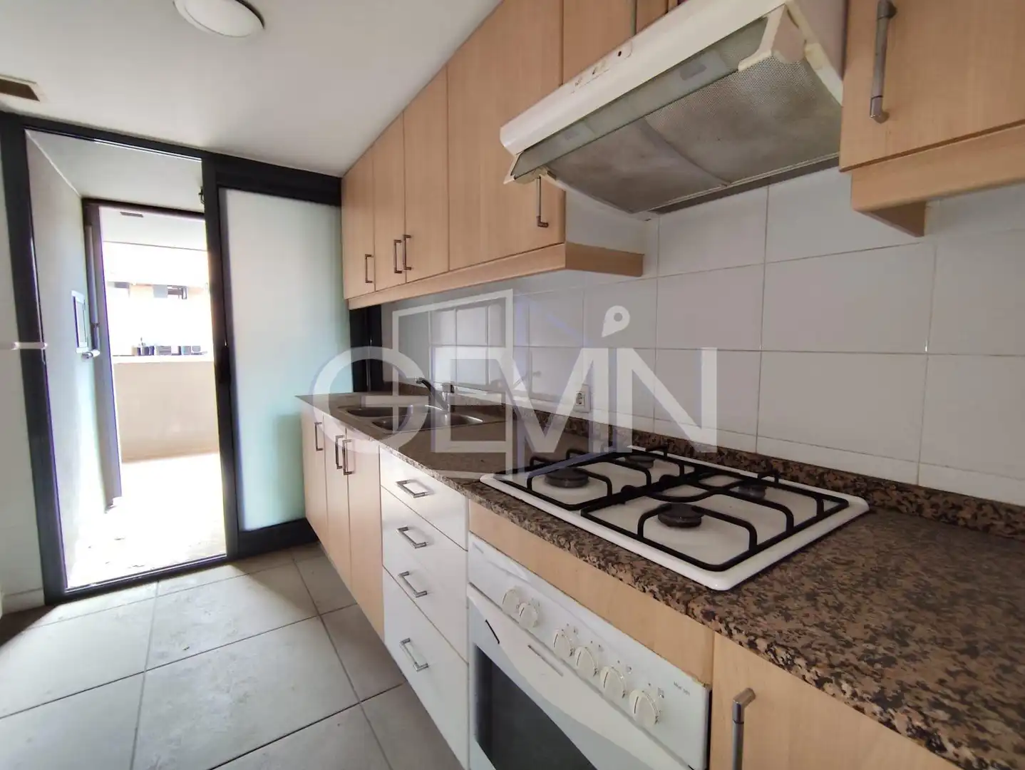 Cocina de Piso en venta en Santa Perpètua de Mogoda con Aire acondicionado, Calefacción y Jardín privado