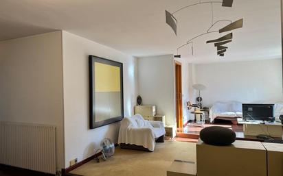 Sala d'estar de Pis en venda en Girona Capital amb Aire condicionat i Calefacció