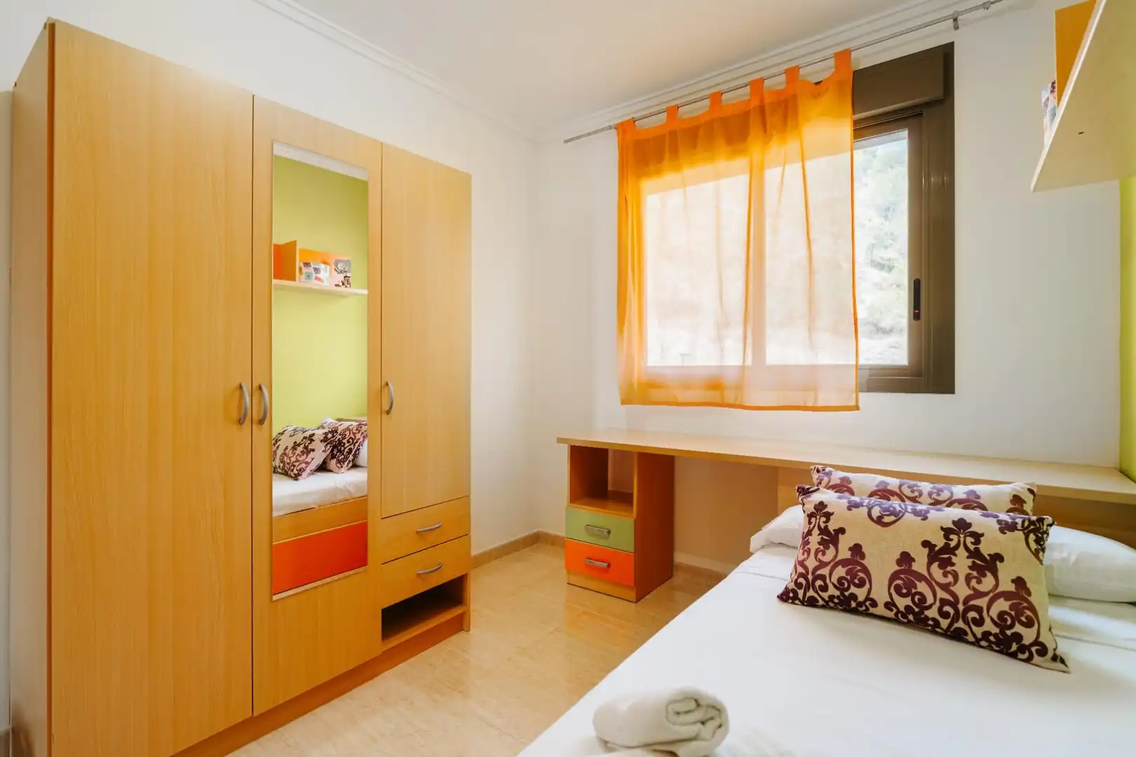 Dormitori de Apartament de lloguer en Villajoyosa / La Vila Joiosa amb Aire condicionat, Calefacció i Jardí privat