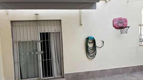 Foto 2 de Casa adosada en venda a Calle Alvarez Quitero, Castilleja de Guzmán, Sevilla