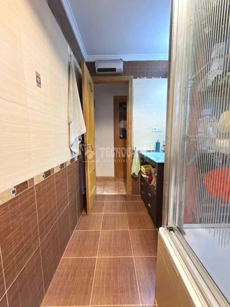 Badezimmer von Wohnung zum Verkauf in Málaga mit Klimaanlage
