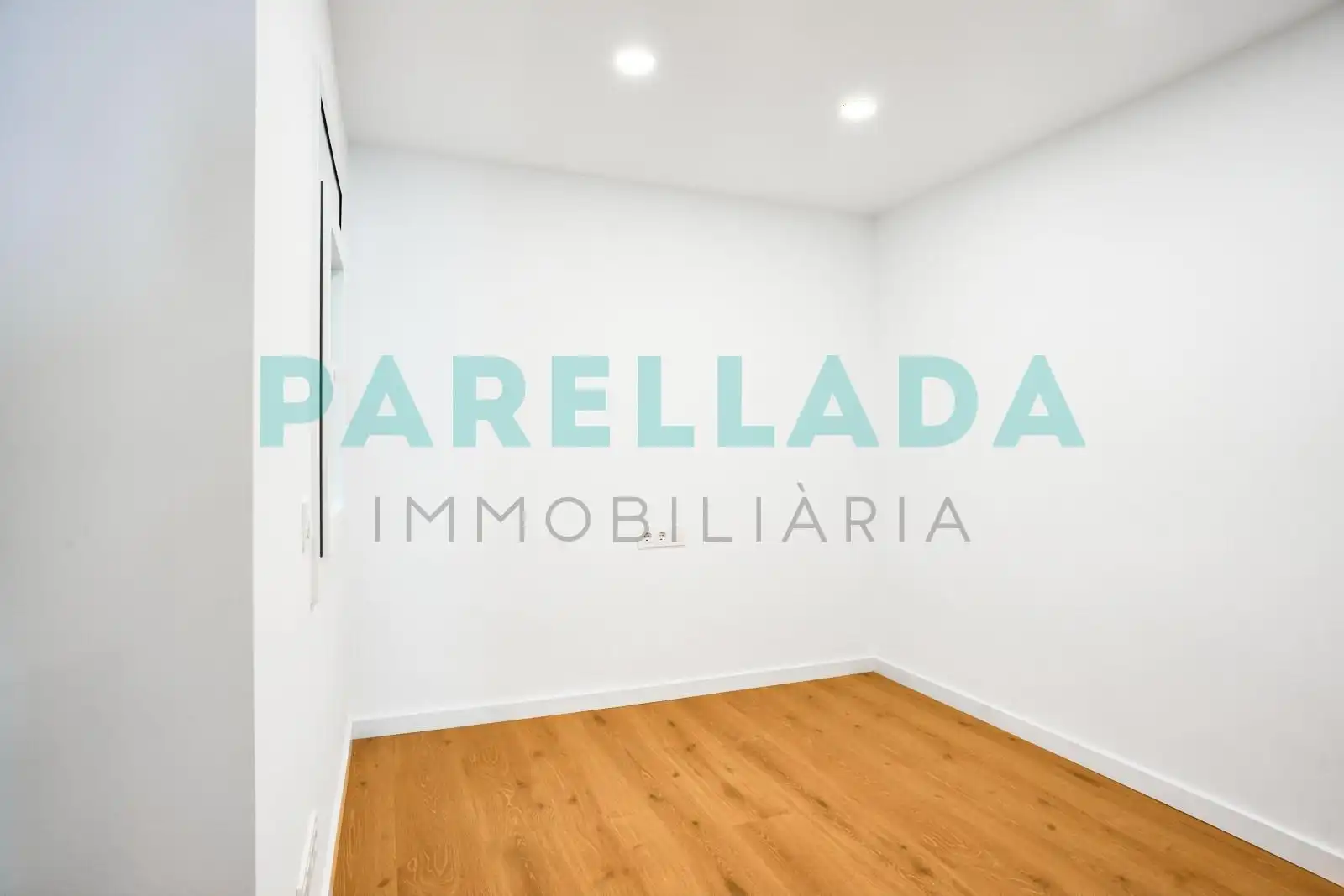 Flat for sale in Badalona  with Air Conditioner, Heating and Parquet flooring