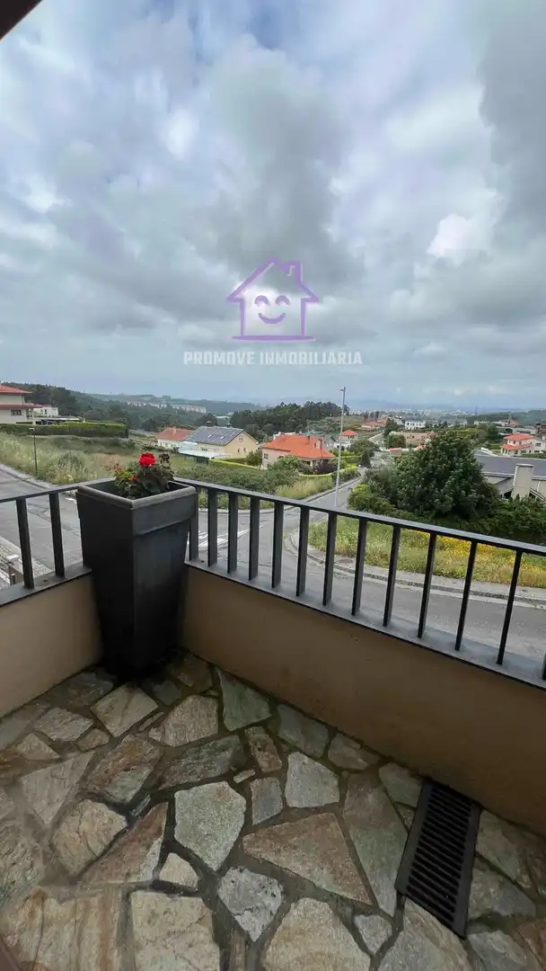 Vista exterior de Casa o chalet de alquiler en A Coruña Capital  con Terraza y Trastero