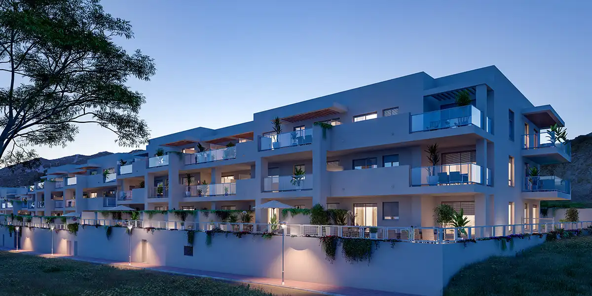 Vista exterior de Àtic en venda en Benalmádena amb Aire condicionat, Terrassa i Piscina