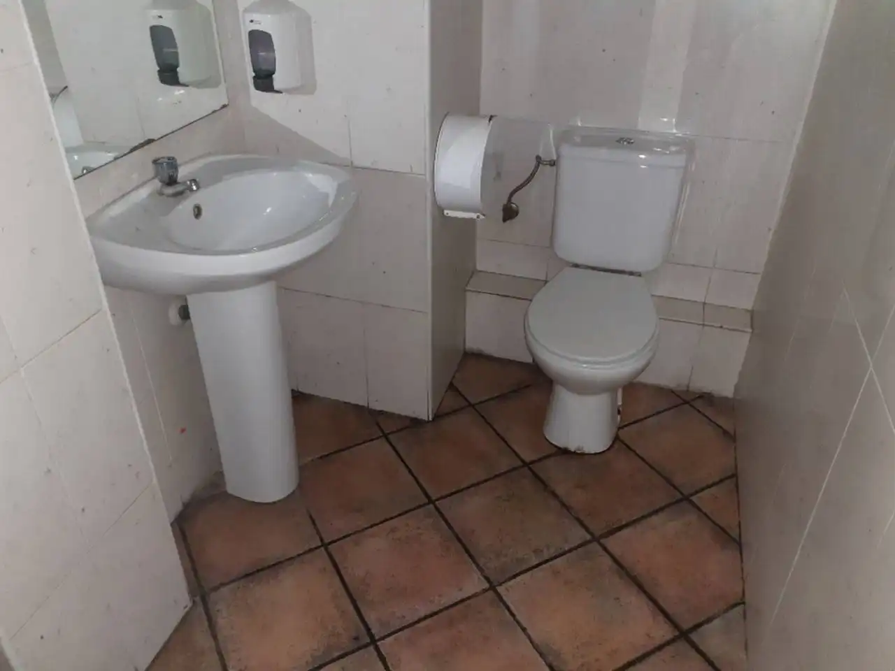 Business premises for sale in Calle Sant Guim de Freixenet, imagen 8