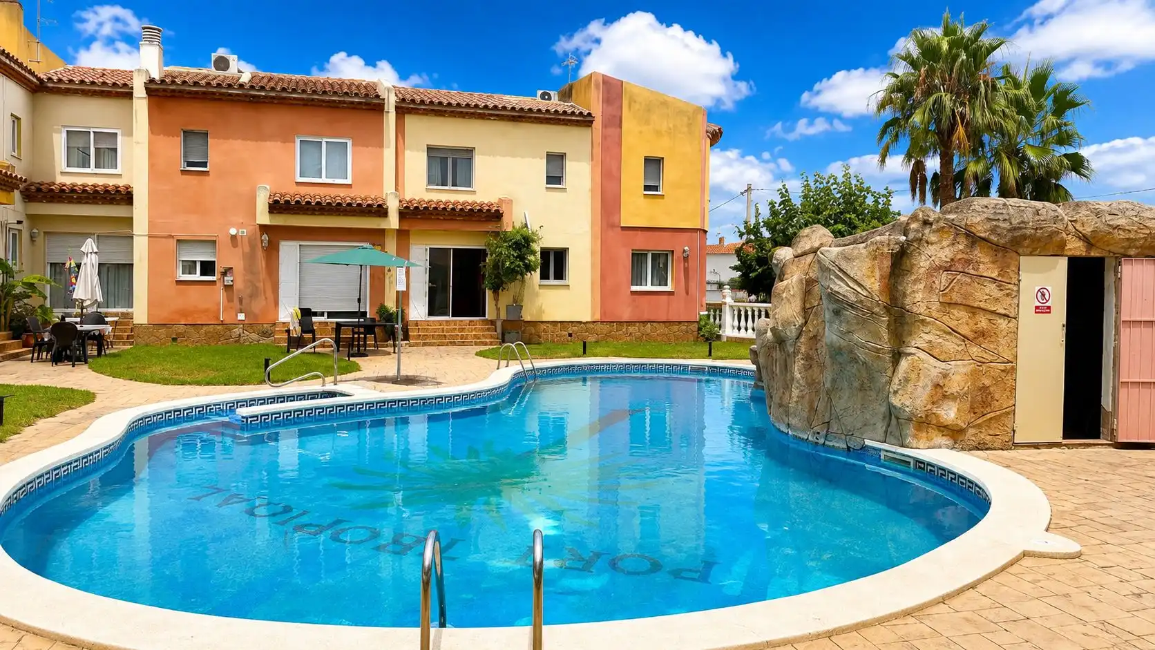 House for sale in Miami Platja