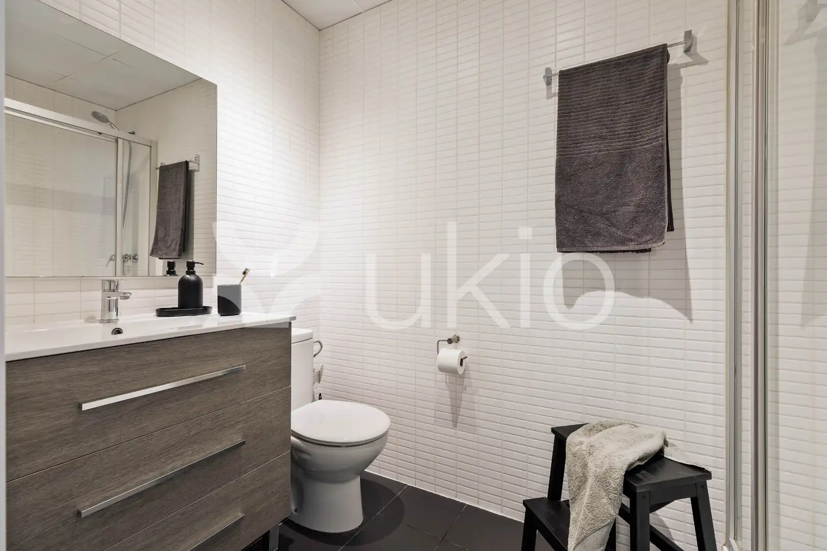 Badezimmer von Wohnung zur Miete in Barcelona mit Klimaanlage, Heizung und Möbliert