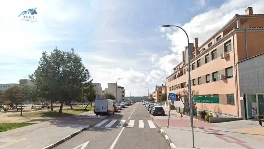 Vista exterior de Pis en venda en Illescas amb Jardí privat i Piscina comunitària
