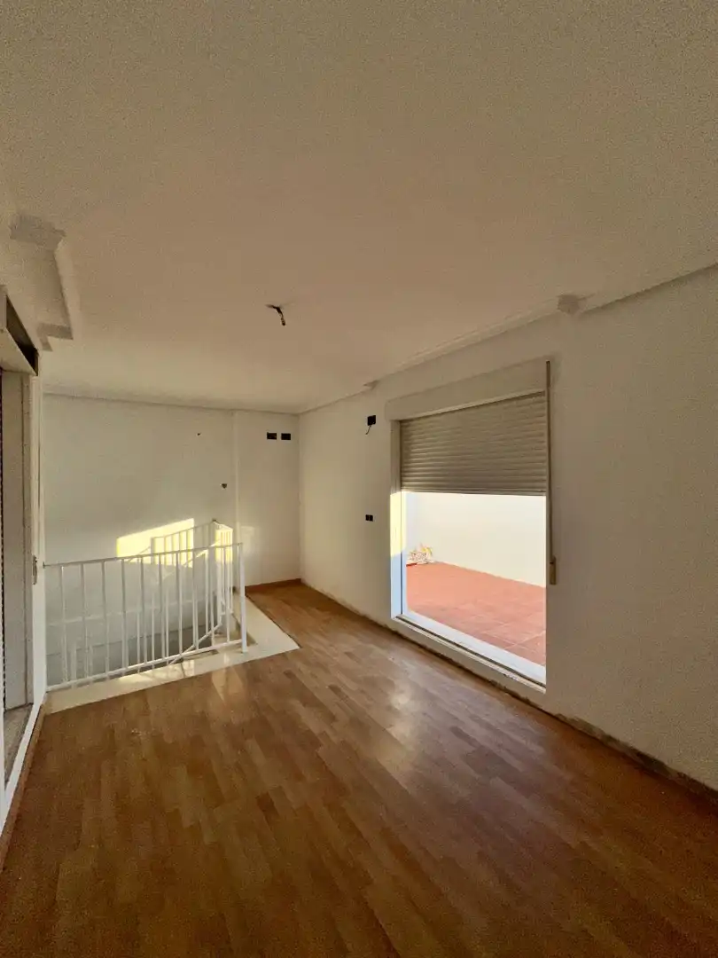 Detached house with terrace for sale in Avinguda del Mar, imagen 5