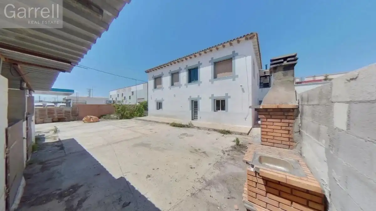 Vista exterior de Casa adosada en venda en Tarragona
