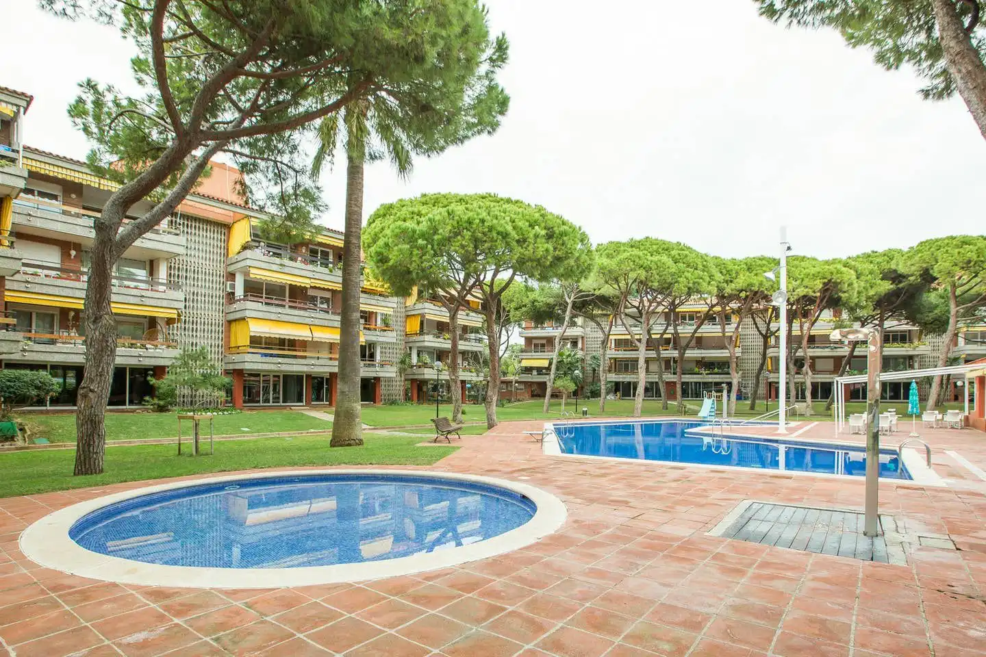 Jardín de Piso de alquiler en Gavà con Calefacción, Terraza y Piscina comunitaria