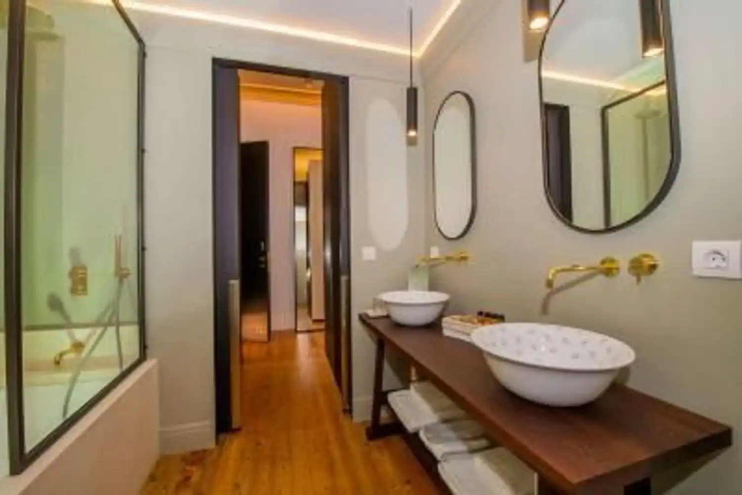 Baño de Casa o chalet en venta en Ribadeo con Aire acondicionado, Parquet y Terraza