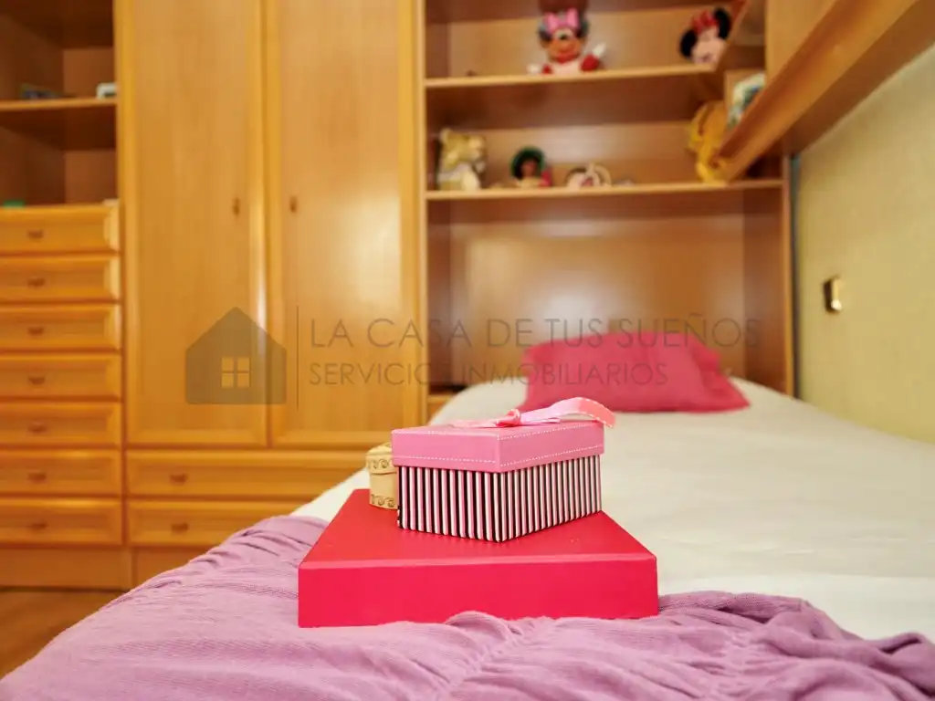 Habitación de Casa o chalet en venta en Novelda