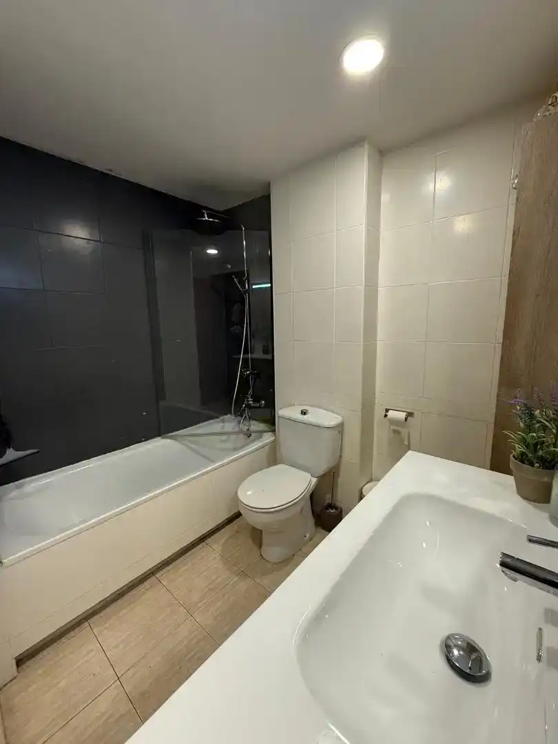 Baño de Piso en venta en Rubí con Piscina