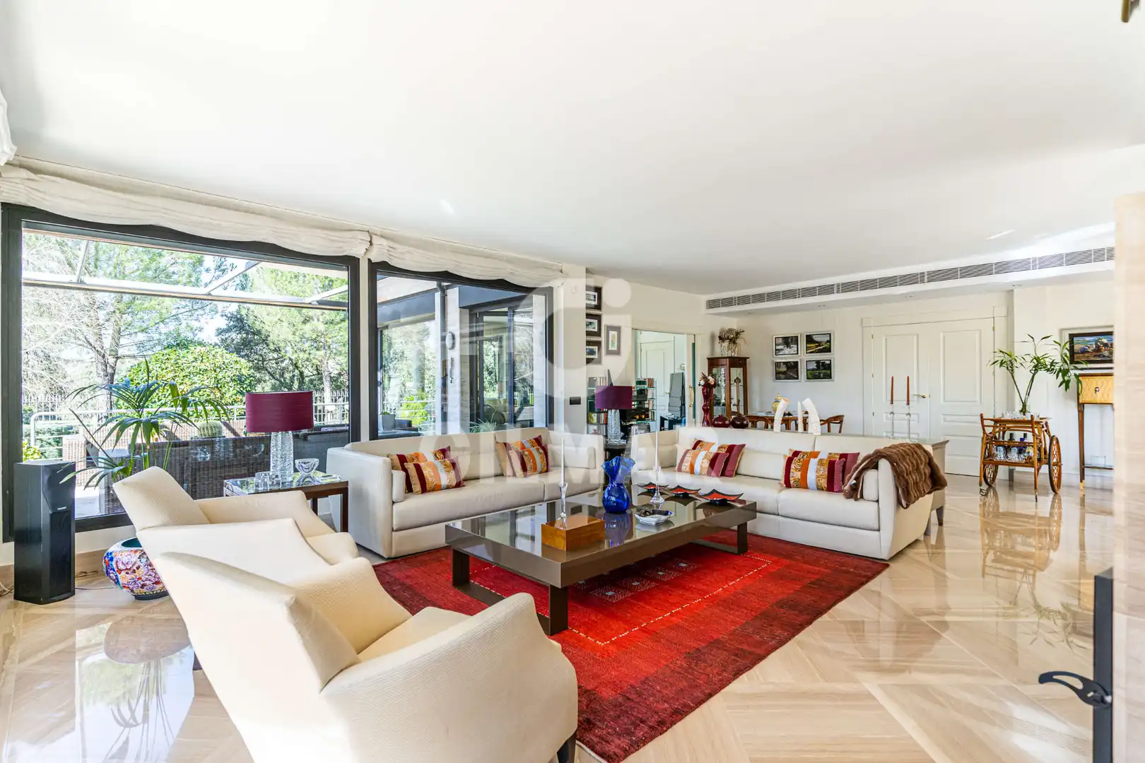 Sala de estar de Casa o chalet en venta en Las Rozas de Madrid con Aire acondicionado, Calefacción y Jardín privado