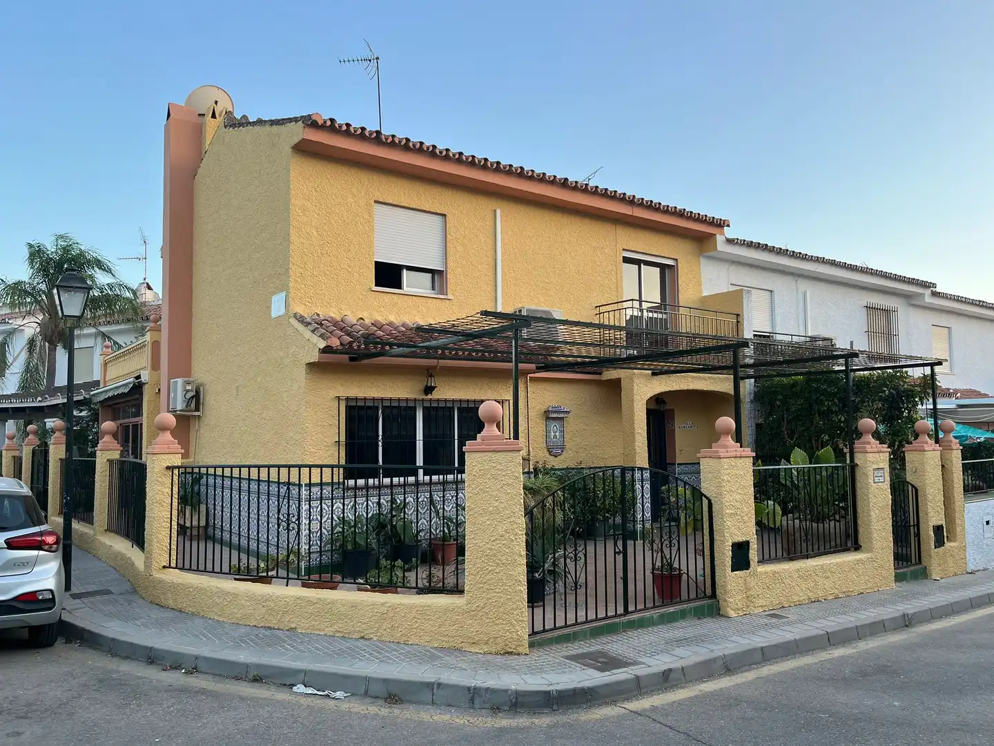 Casa adosada de alquiler en Calle la Campiñuela, Coín