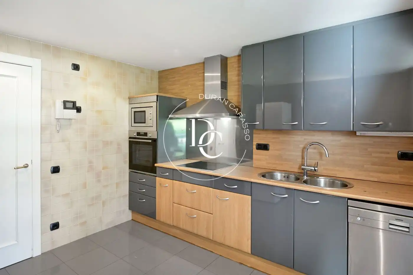 Cocina de Piso en venta en Sitges con Aire acondicionado, Calefacción y Jardín privado