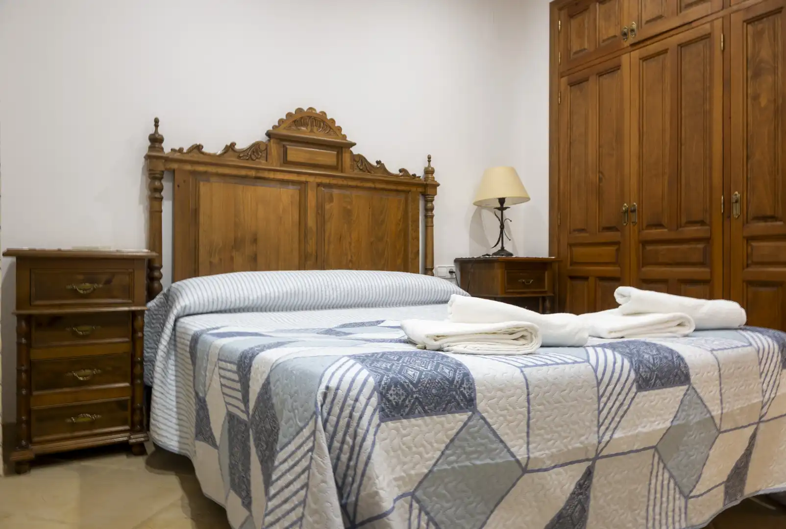 Habitación de Casa o chalet en venta en Ruidera con Aire acondicionado, Calefacción y Jardín privado