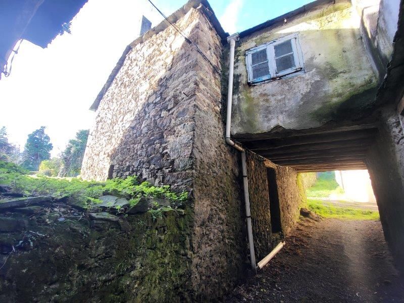 Vista exterior de Finca rústica en venda en Viveiro amb Jardí privat i Traster