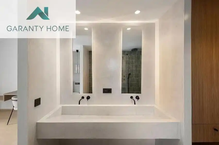 Baño de Ático en venta en Marbella con Aire acondicionado, Terraza y Piscina comunitaria