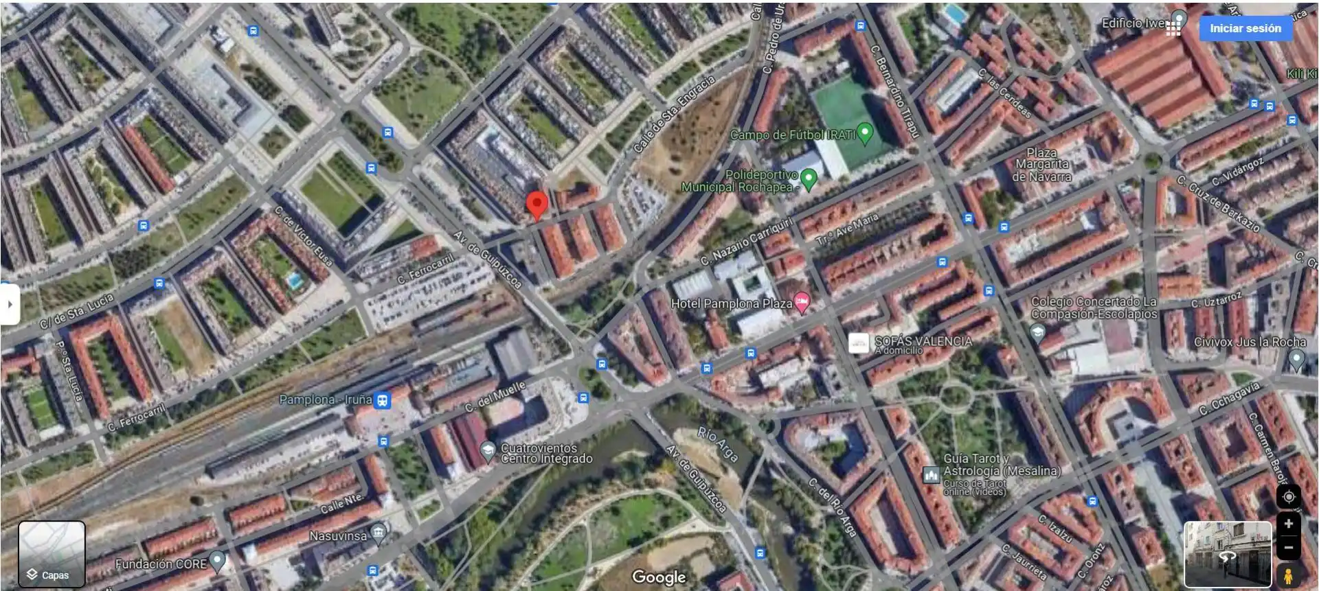 Vista exterior de Local en venda en  Pamplona / Iruña amb Calefacció, Terrassa i Moblat
