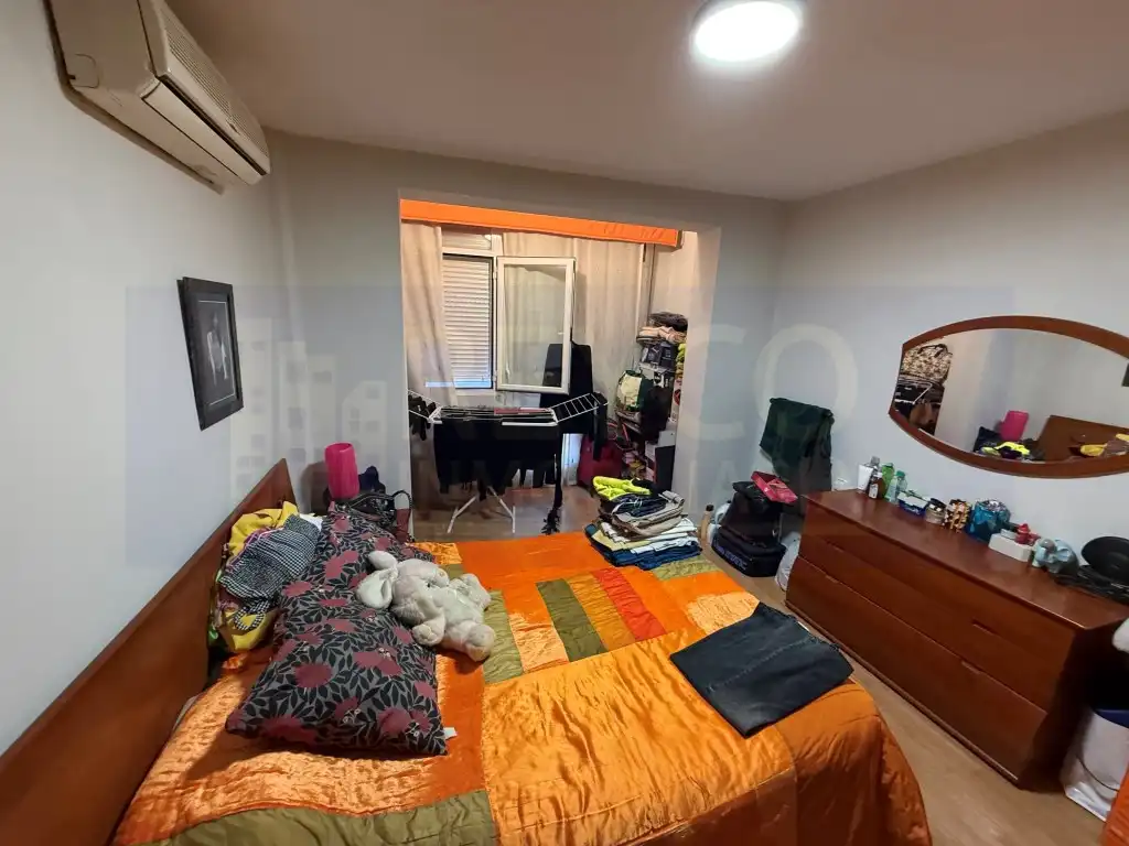 Flat with lift for sale in Calle Marques De Murrieta, imagen 9