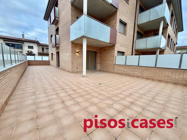 Planta baja en Venta en Carrer Josep Ventura, 53 en Tona