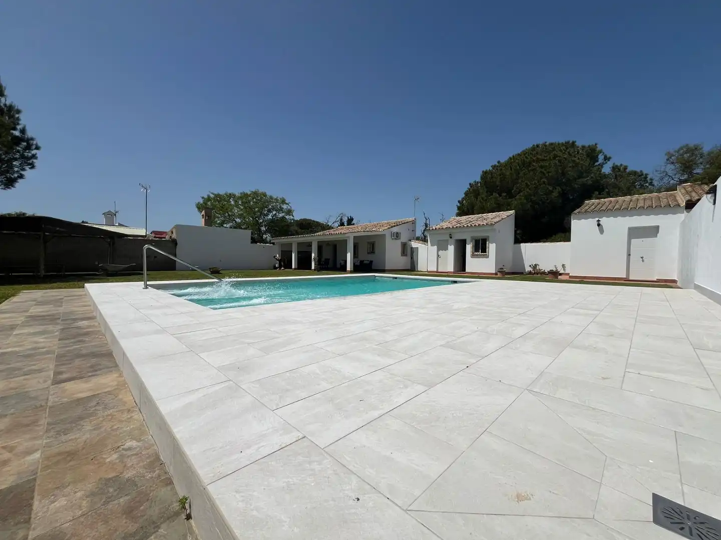 Piscina de Casa o chalet de alquiler en Chiclana de la Frontera