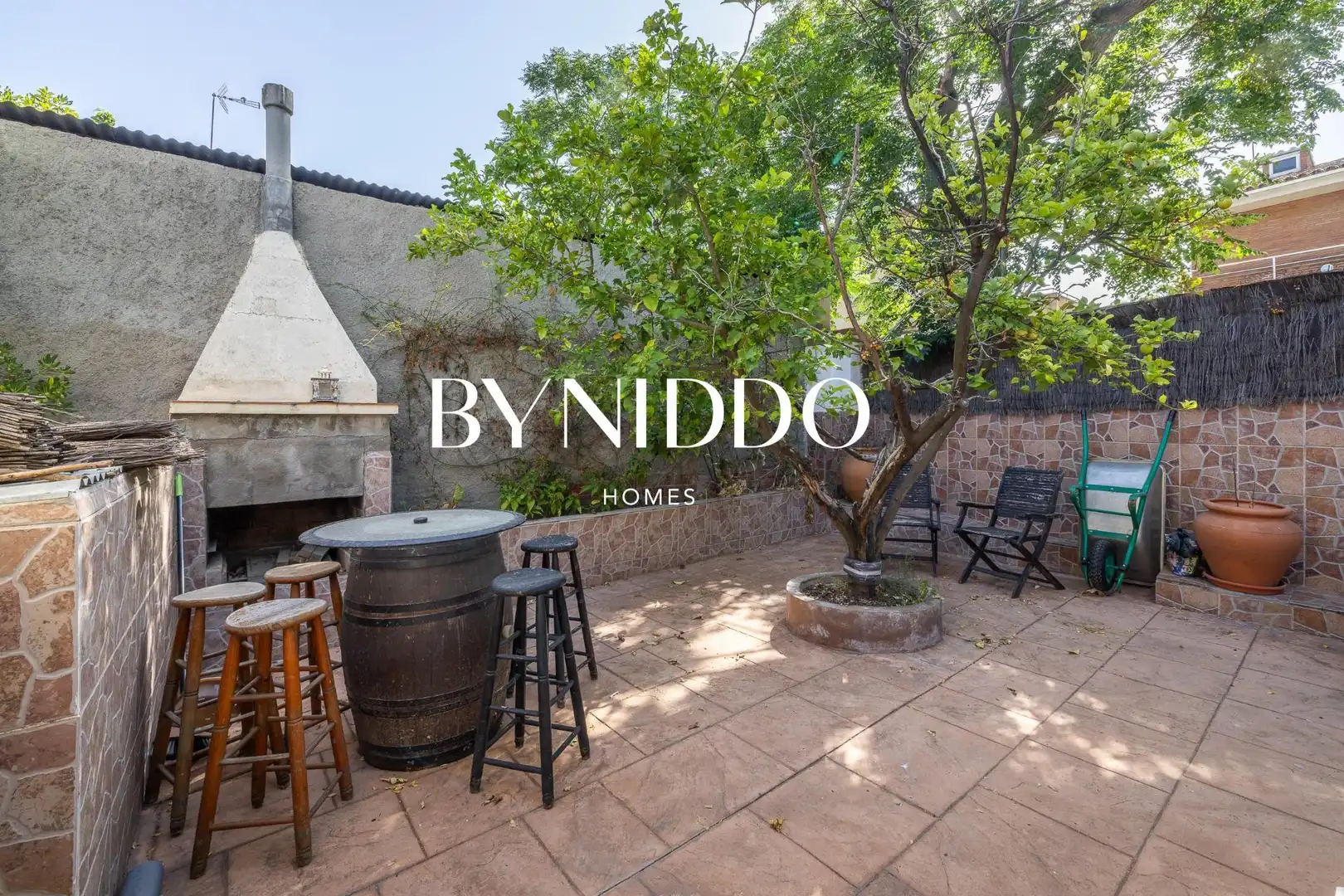 Terrassa de Casa o xalet en venda en Sant Cugat del Vallès amb Aire condicionat, Calefacció i Jardí privat