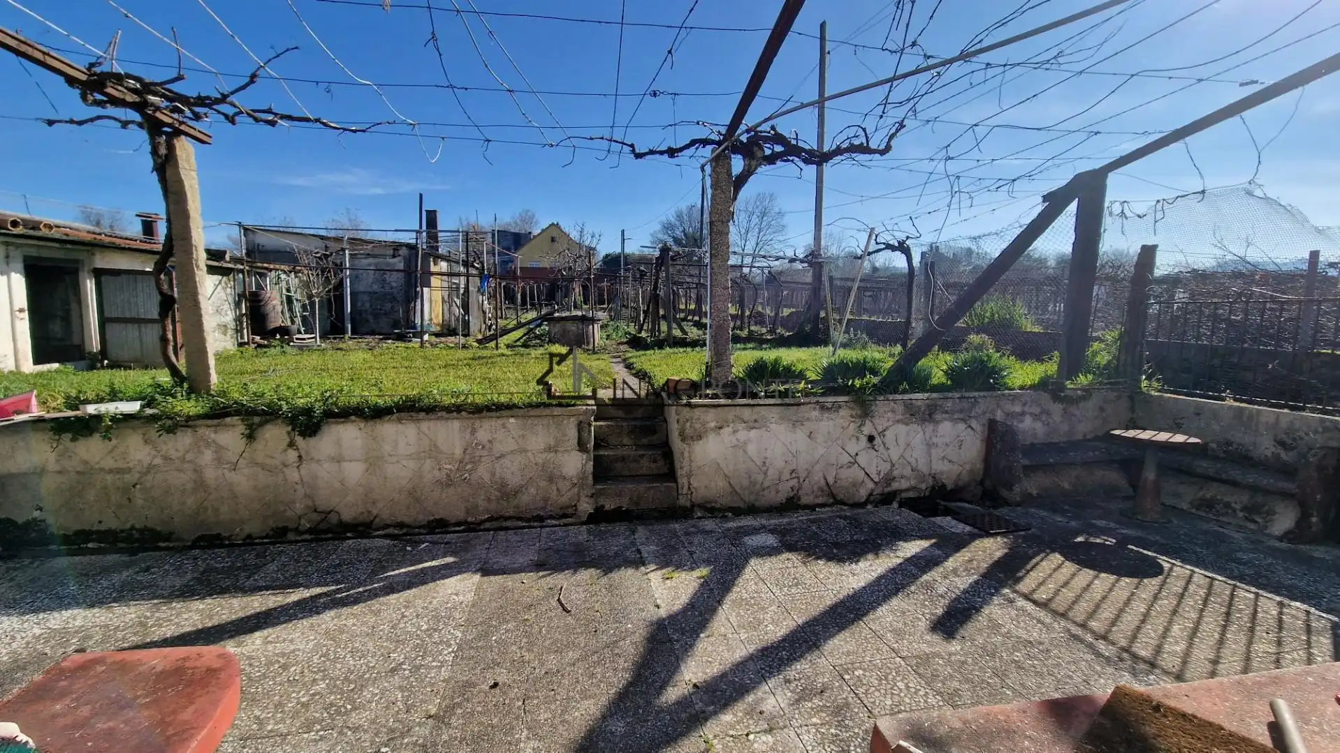 Casa o xalet en venda en Pontevedra Capital  amb Jardí privat