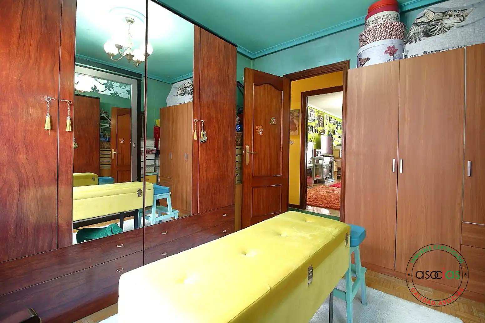 Habitación de Piso en venta en Gijón  con Calefacción, Parquet y Trastero