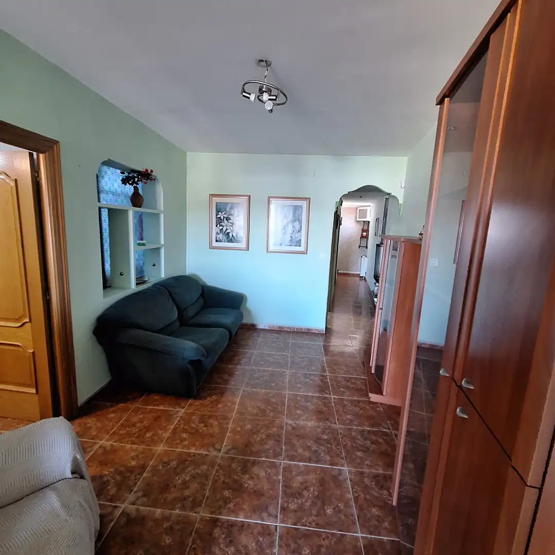 Sala de estar de Piso en venta en Íscar con Calefacción, Terraza y Amueblado