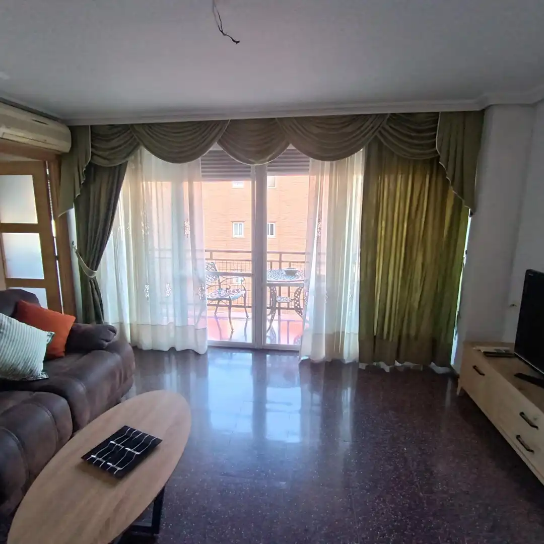 Sala d'estar de Pis de lloguer en Murcia amb Terrassa